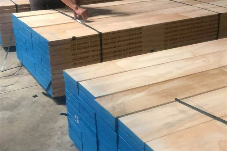 LVL Lumber for roof construction wooden